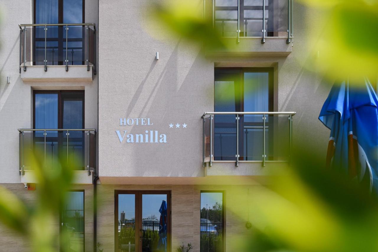 Hotel Vanilla, Varna - Free Parking Buitenkant foto