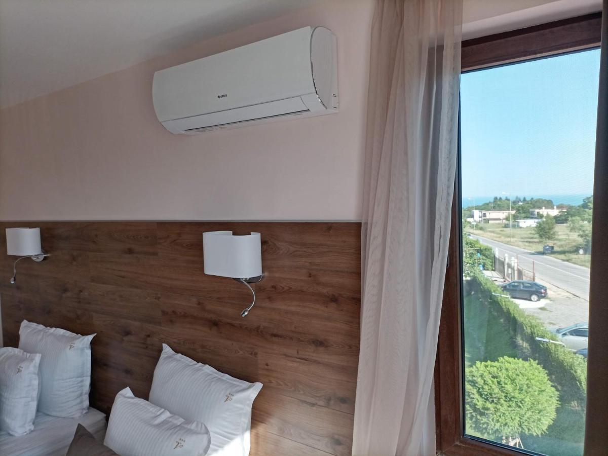 Hotel Vanilla, Varna - Free Parking Buitenkant foto