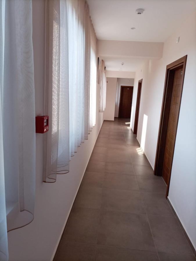 Hotel Vanilla, Varna - Free Parking Buitenkant foto