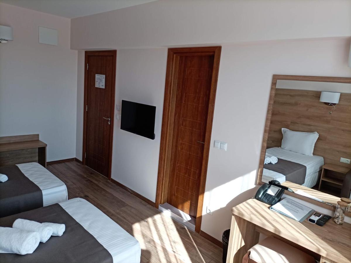 Hotel Vanilla, Varna - Free Parking Buitenkant foto