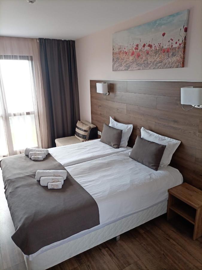 Hotel Vanilla, Varna - Free Parking Buitenkant foto